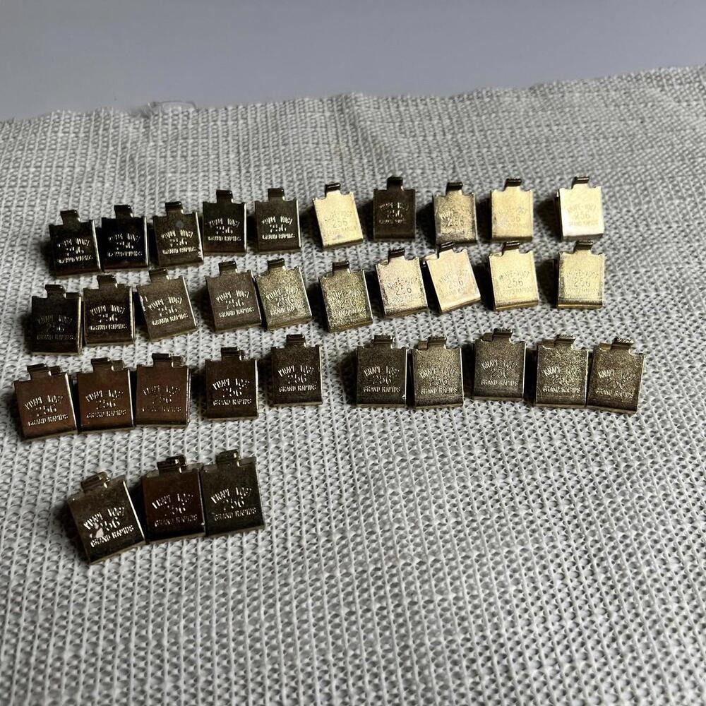 Vintage Knape & Vogt 256 Brass Shelf Pins Gold Lot Grand Rapids Hardware Retro